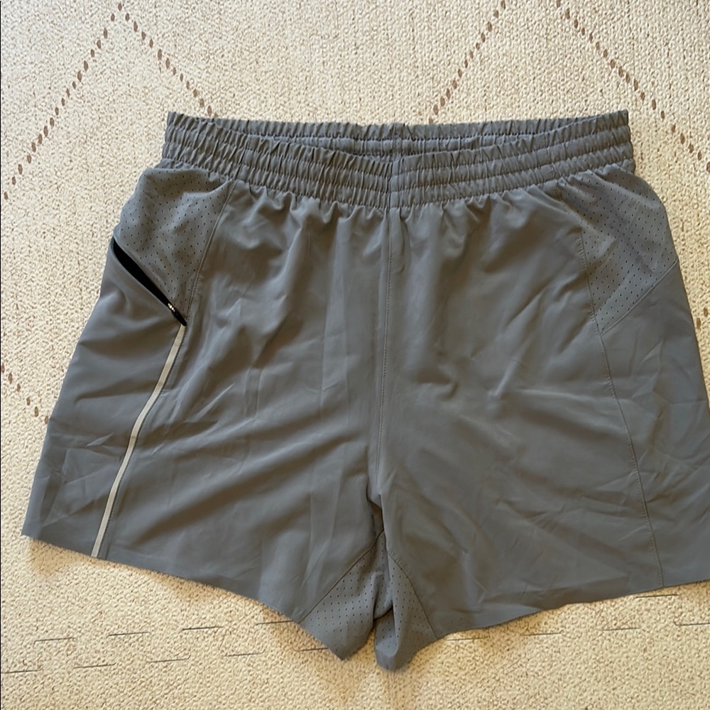 Mens VRST Athletic Shorts NWT